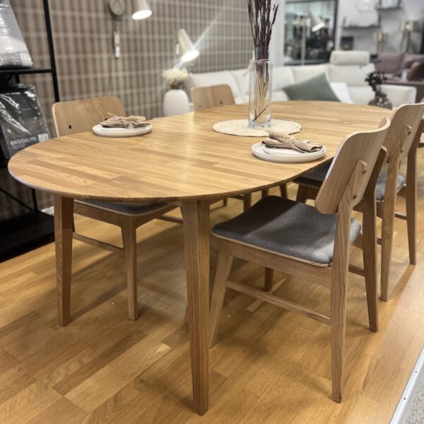 Filippa matbord + 4st Nagano stol