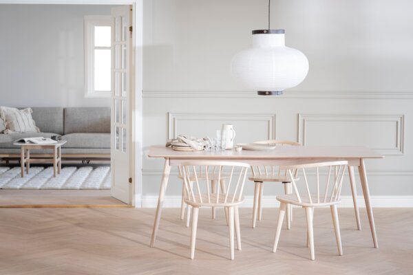 Yumi matbord + 4st Carmen stol