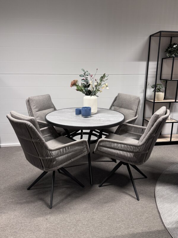 Tea time 105 / Swivel